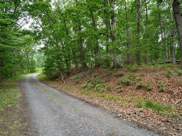 N View Dr, Stanley, VA 22851