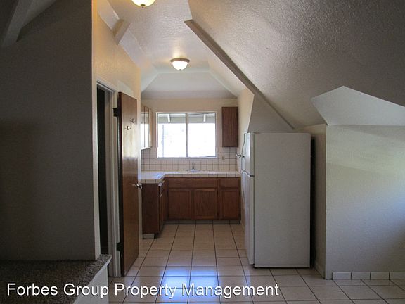 2nd image of 1026 E Santa Clara St #A