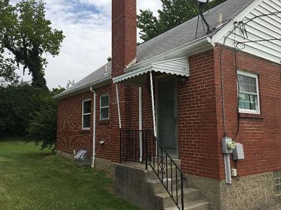 3rd image of 3068 N Hegry Cir