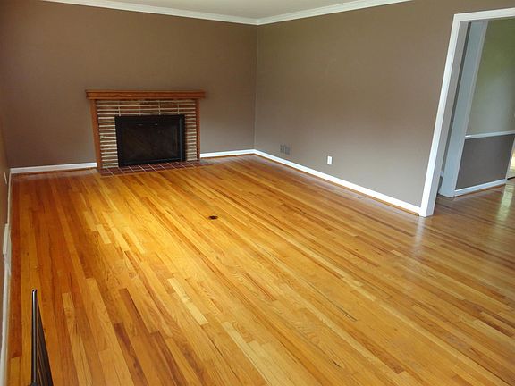 5th image of 4366 Yakima Dr