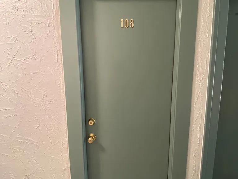 27th Street Studios and One Bedrooms — Photo 25
