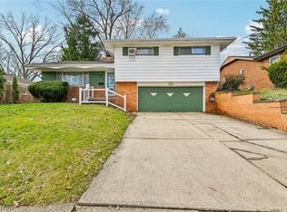 508 Clearbrook Dr, Akron, OH 44313