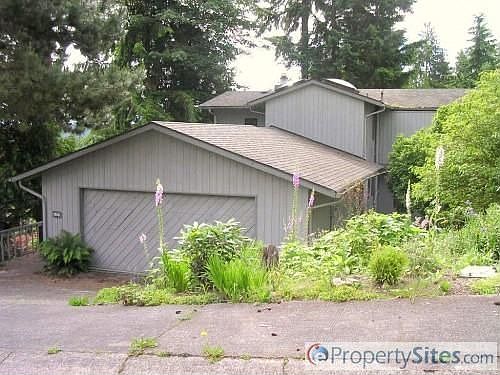 2nd image of 404 221st St SE