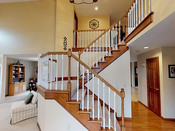 2nd image of 13505 Pinewood Ct