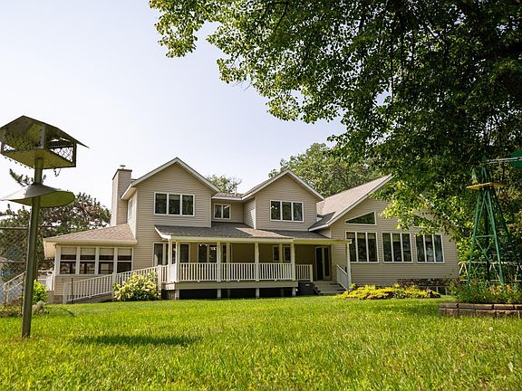 2nd image of 27181 Ridgewood Dr