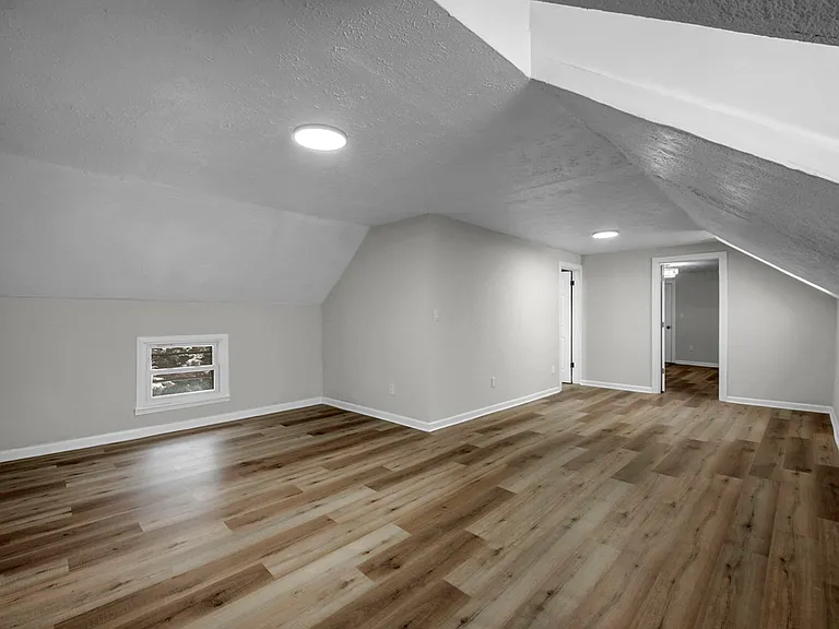 1939 W 54th St — Photo 11
