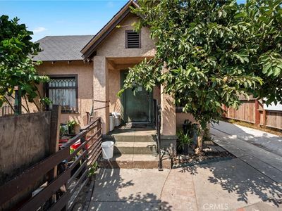 621 W 54th St, Los Angeles, CA, 90037