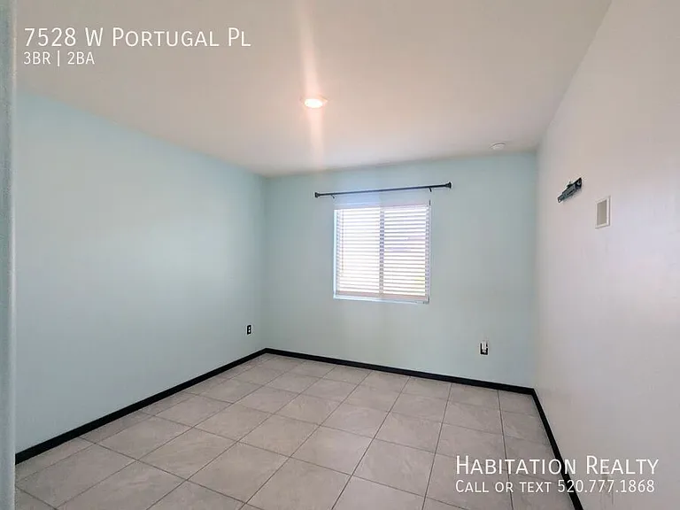 7528 W Portugal Pl — Photo 12