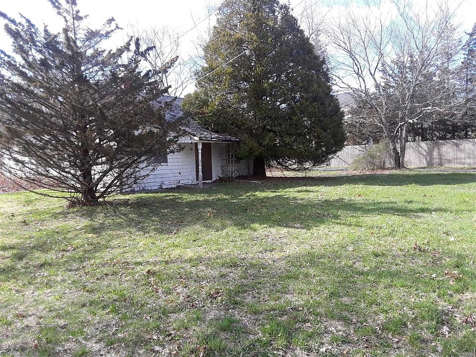 1st image of 33 Rogers Ave