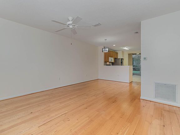 2nd image of 1357 Hampton Park Ln