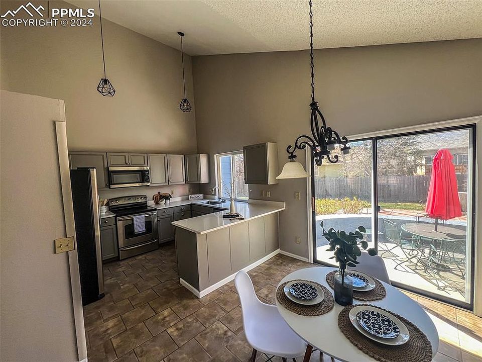 2nd image of 963 Bayfield Way
