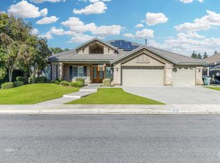 8704 Exodus Ln, Bakersfield, CA 93312