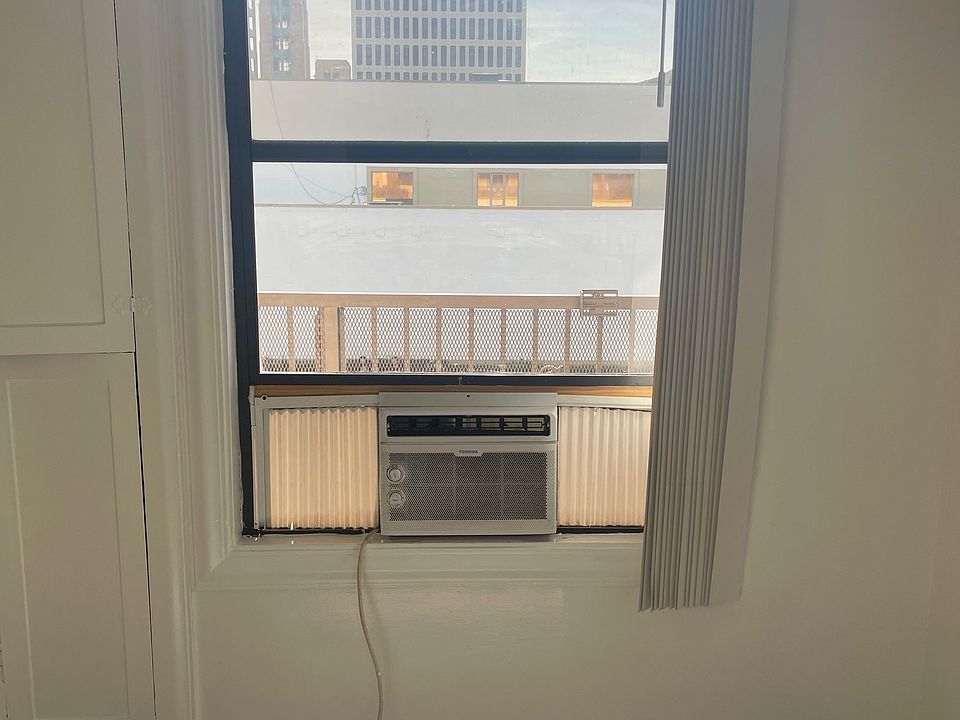 Window unit AC