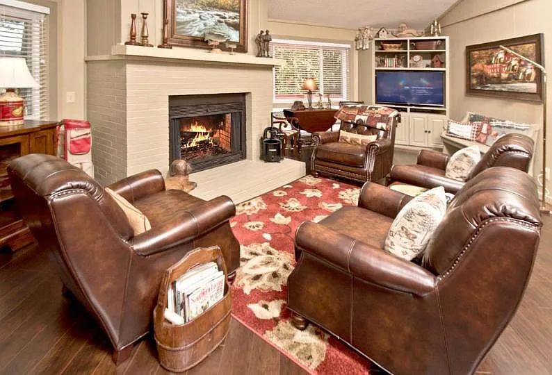 50 Broadmoor Ln — Photo 4