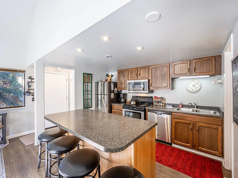 2025 Canyons Resort Dr #G6 — Photo 3