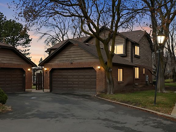 2nd image of 1120 E Canyon Rd S #16