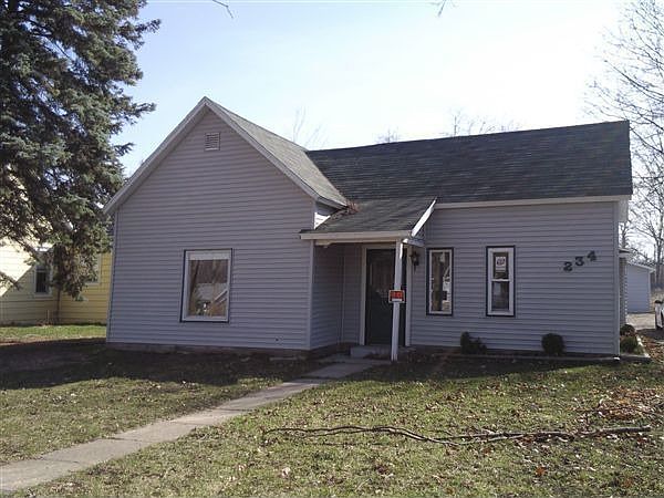 Front with covered porch