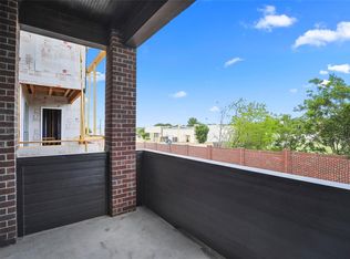 2824 Addison Park Ln, Fort Worth, TX 76110