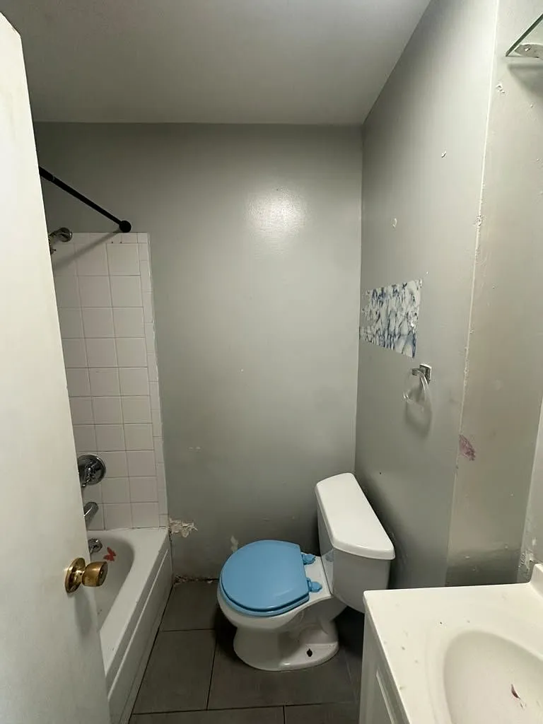 1 bed, 1.0 bath, $2,300 — Photo 4