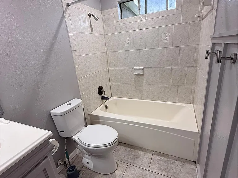 16118 Alden Ridge Dr — Photo 11