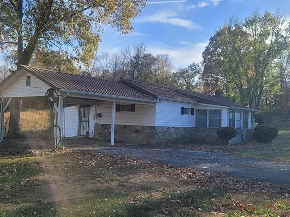 4885 Highway 79 S, Paris, TN 38242