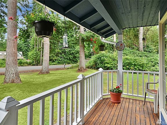 2nd image of 37051 Cypress Dr NE
