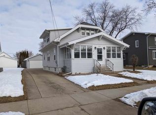 1112 Van Buren Ave, Oshkosh, WI 54902
