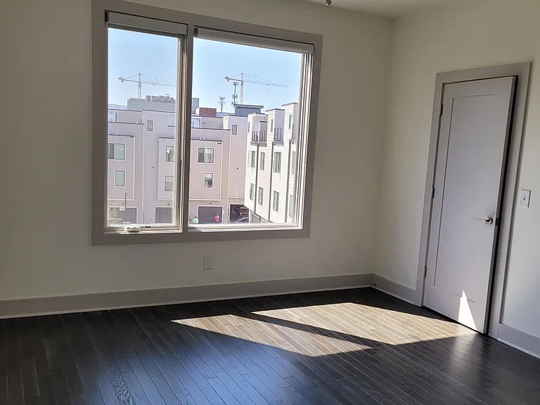 1117 Summit Ave — Photo 8