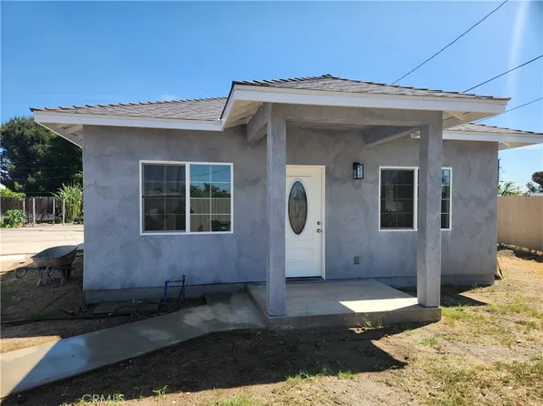 17535 Anastasia Ct, Fontana, CA 92335