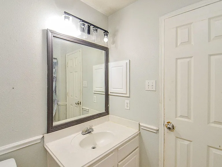 16307 Scotch Hollow Ln — Photo 6