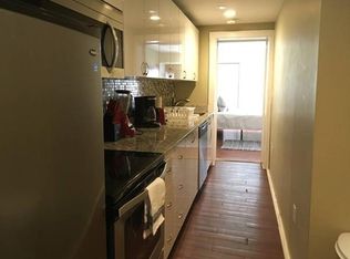 41 Grove St #2F, Boston, MA 02114