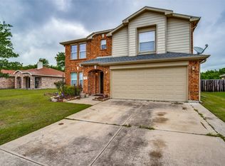 216 Stanford Dr, Forney, TX 75126