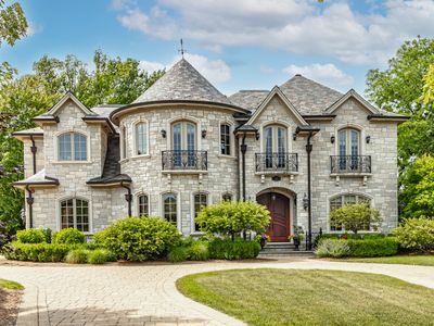 634 Laburnum Dr, Northbrook, IL, 60062