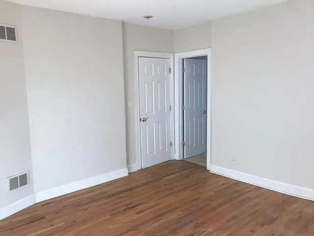 6151 N Hamilton Ave #2 — Photo 6