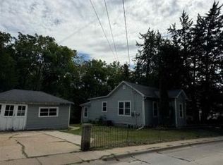 428 Kimball Rd, Iowa City, IA 52245