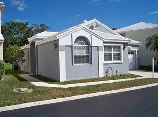 9318 NW 8th Cir, Plantation, FL 33324