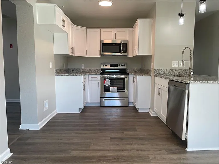 7120 Clarion Ln — Photo 3