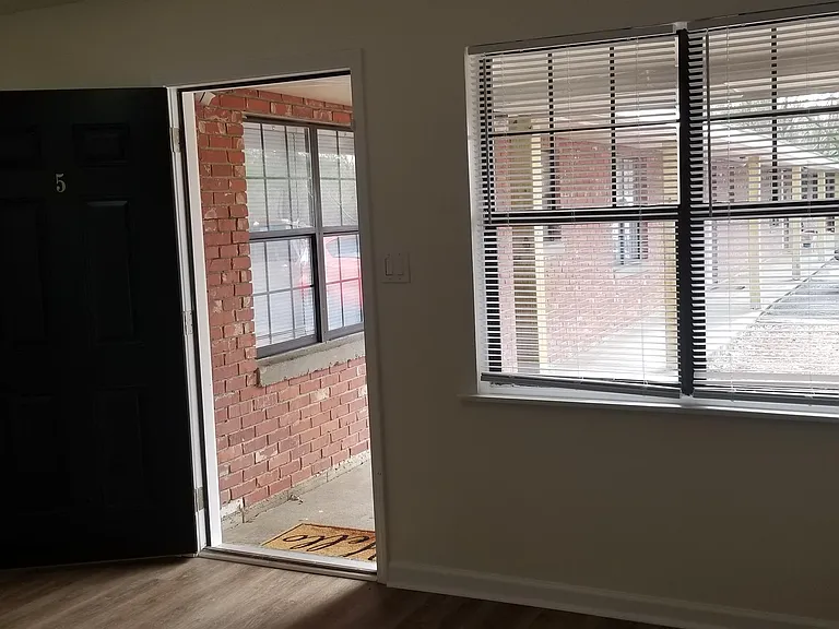 166 Edwards St SE #5 — Photo 10