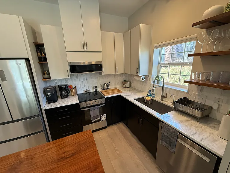 1700 Van Buren Ave #1 — Photo 13