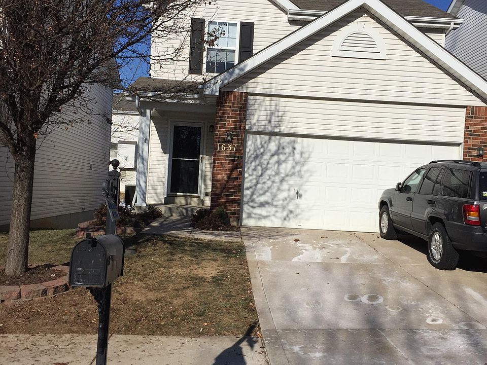 1st image of 1631 Hurstborough Manor Dr