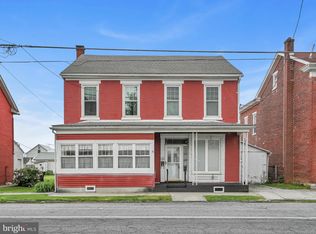 107 Main St, Womelsdorf, PA 19567