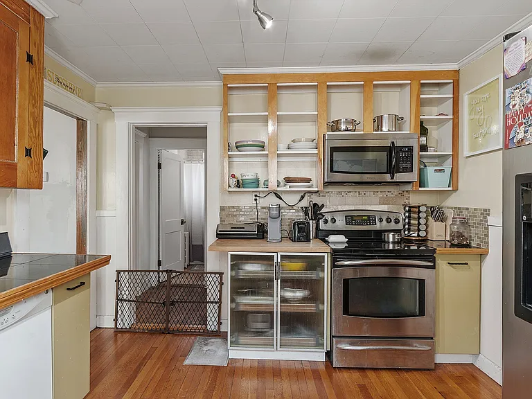 14 Hillcrest Ave #1 — Photo 12