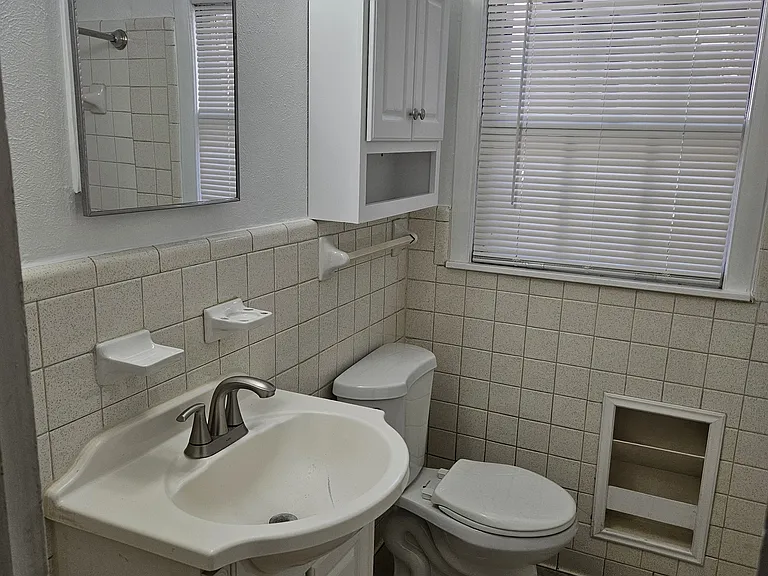 3931 Dexter Ave — Photo 21