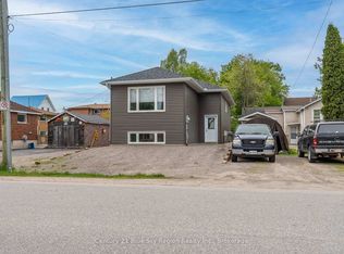 1556 Fraser St, North Bay, ON P1B3Z2
