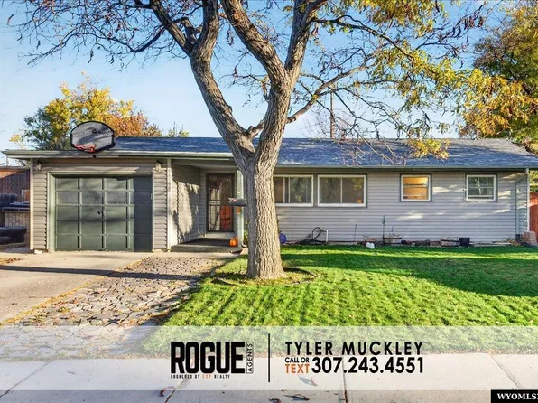 147 Dahlia St, Casper, WY 82604