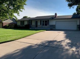 4207 Quivira Dr, Hutchinson, KS 67502