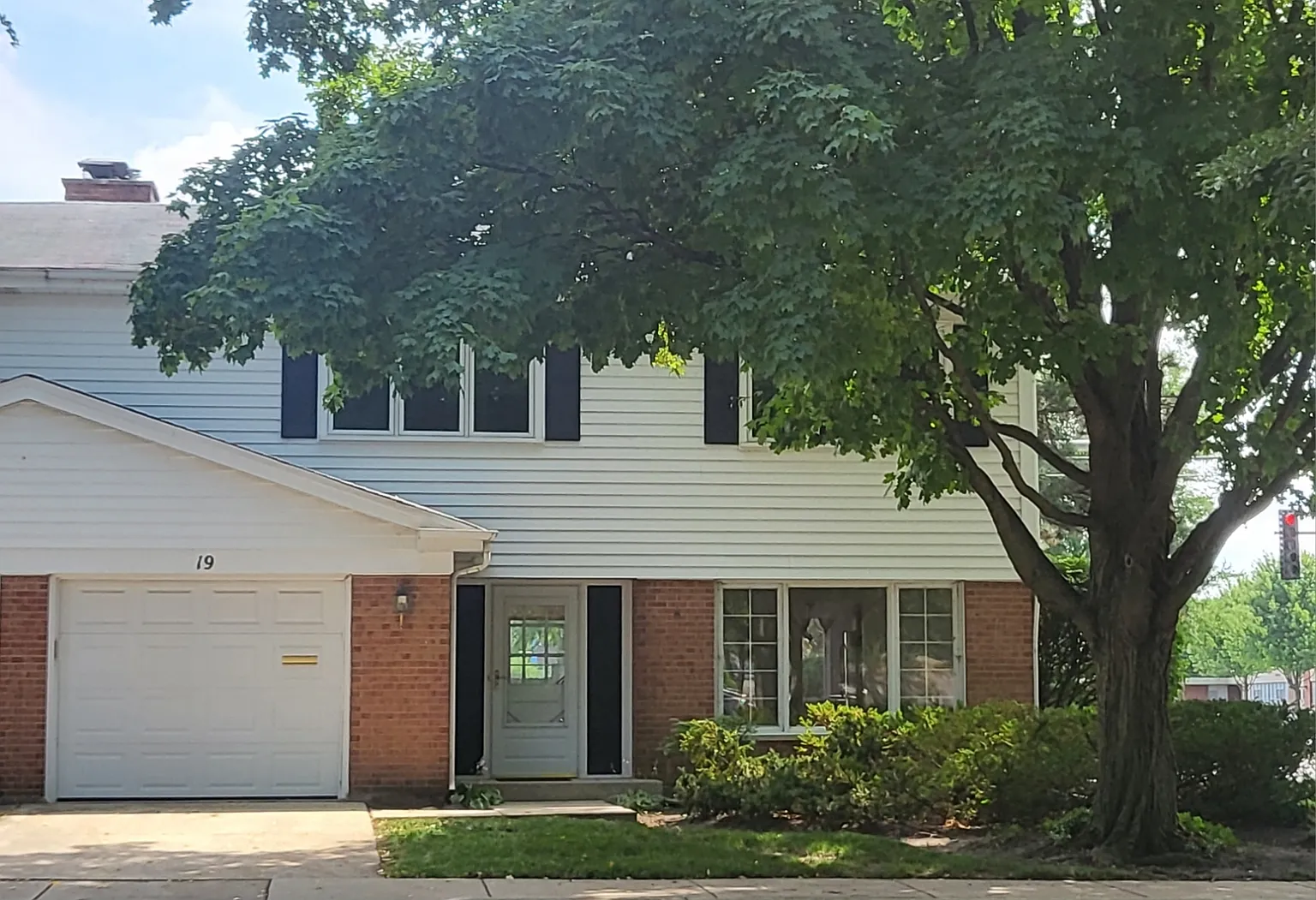 19 S Regency Ct W photo 1