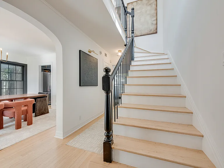 6511 Gaston Ave — Photo 5