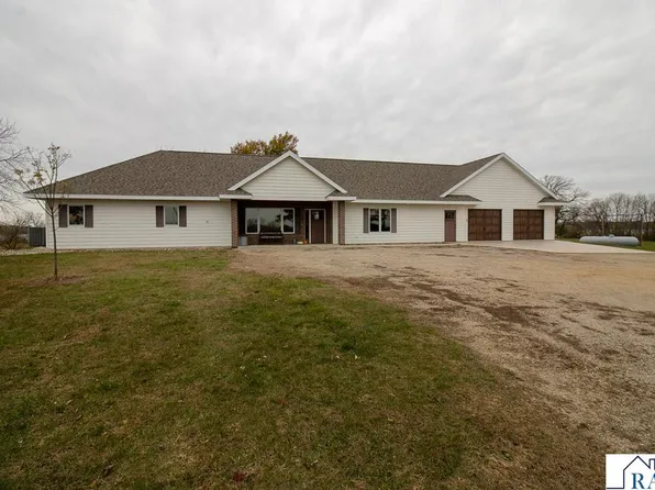 19466 521st Ave, Lake Crystal, MN 56055