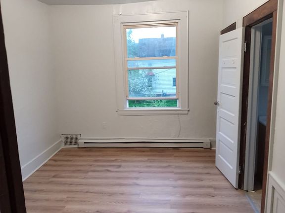 4th image of 167 Chittenden St APT 2
